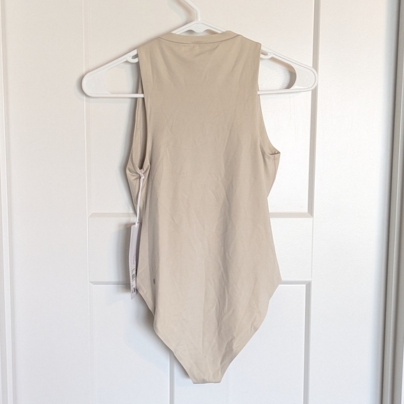 Lululemon NWT Wundermost Nulu High Neck Sleeveless Bodysuit - Mojave Tan sz XS - Picture 5 of 6
